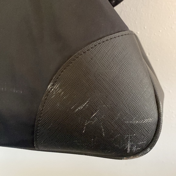 Prada overnight bag - Picture 3 of 16